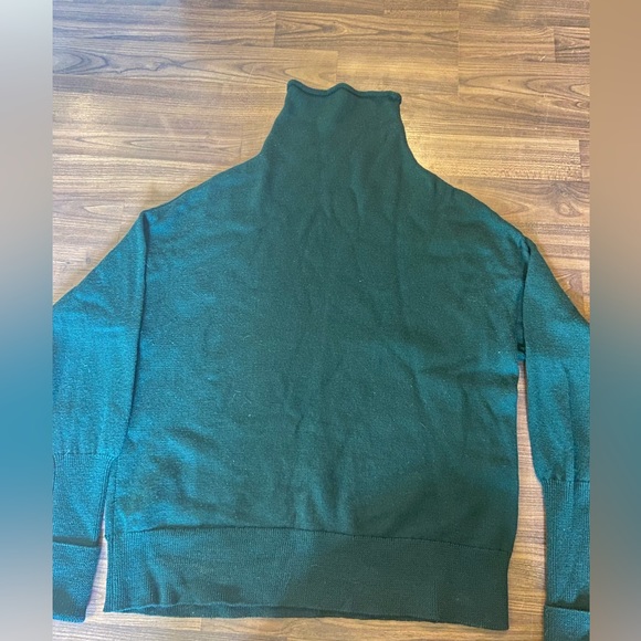 Wilfred cyprie sweater. - Picture 2 of 4